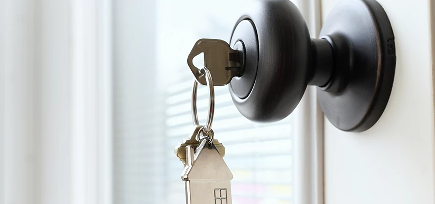 Bifold Door Knob Replacement in Blackhawk, California